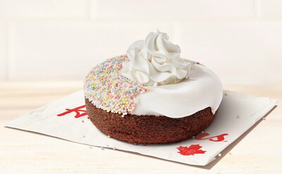Le beigne Olympiques spéciaux de Tim Hortons® grimpe sur le podium jusqu’au 1er février – la totalité des recettes est versée à Olympiques spéciaux Canada (Groupe CNW/Tim Hortons)